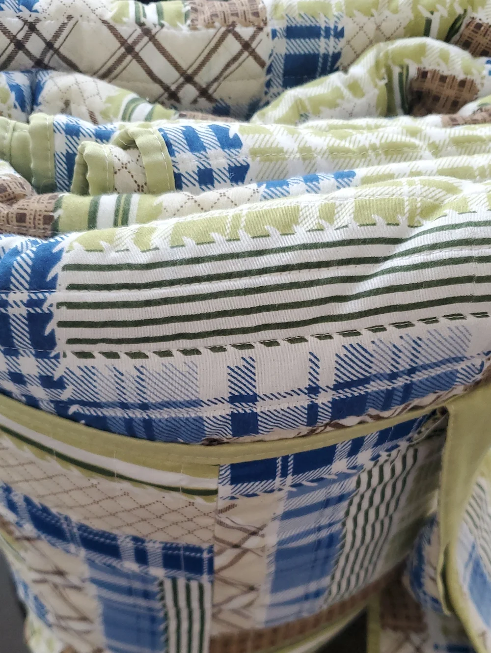 Essential Home Patchwork Quilt/tote 90